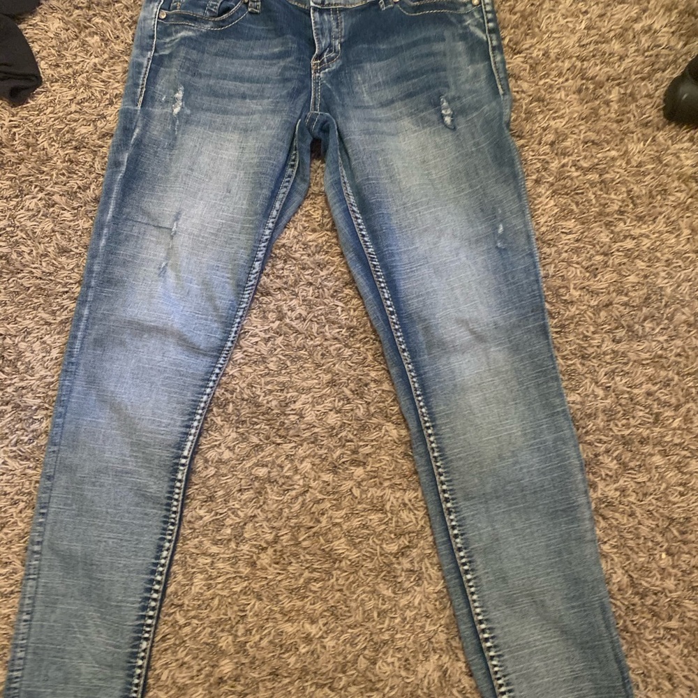 Cute jeans low rise perfect for any 2000s look!